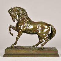 Alt text: Bronze sculpture of a Turkish horse with front right leg lifted