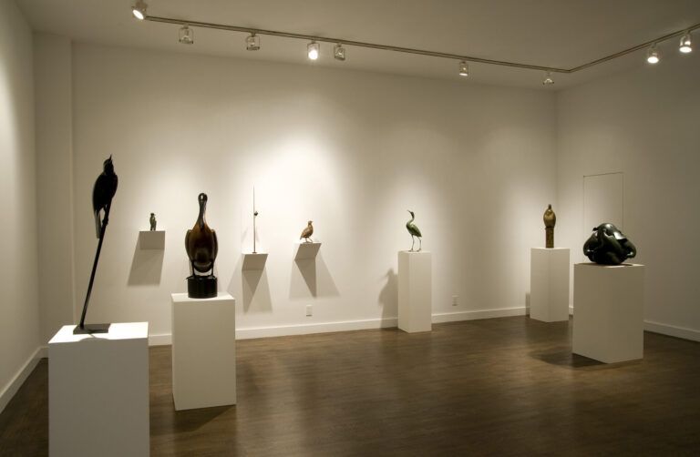 installation shot of Geoffrey Dashwood 2008 show, features bronze animal sculpture